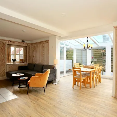 Ferienhaus Strandhuus Modern Retreat